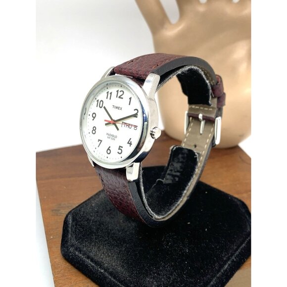 Timex Men's Watch T20041 Quartz Indiglo Silver Dial Day Date Leather Band 35mm - Picture 2 of 14